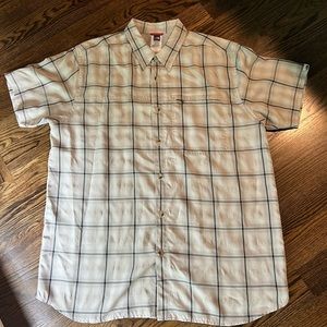 Men’s North Face short sleeve button down shirt XXL
